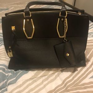 Beautiful black bag✨✨✨